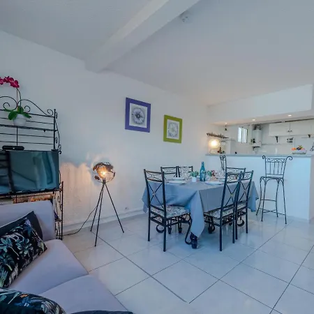 Nautica-3 By Interhome Tatil Evi Le Barcarès
